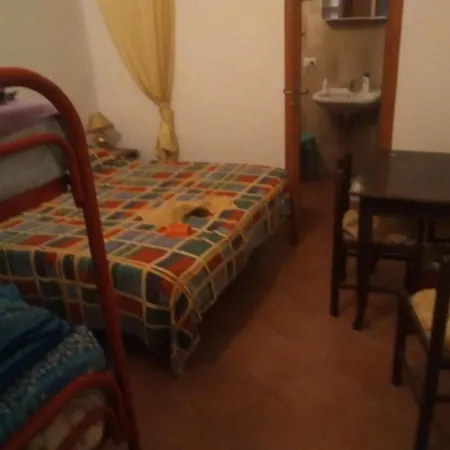In Guest - Bright With Etna View